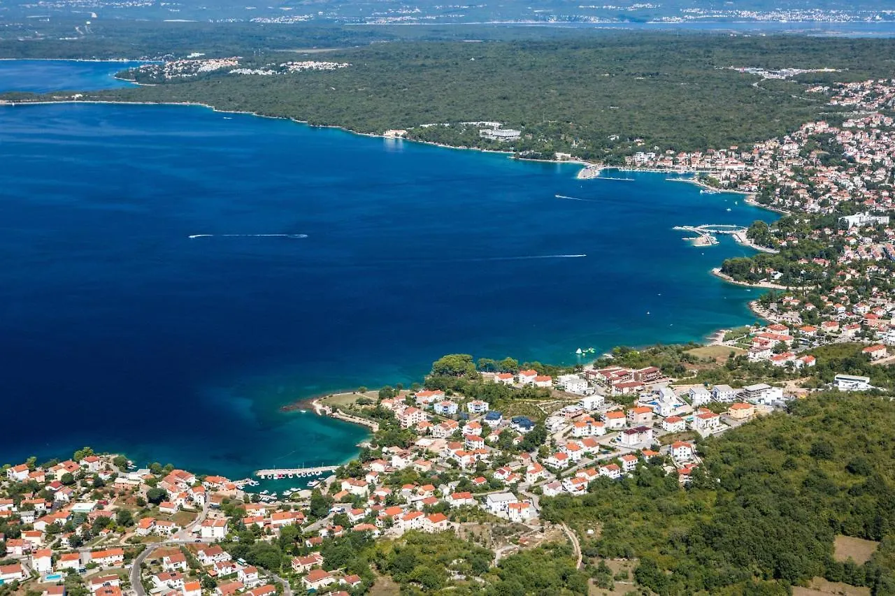 Apartments With A Parking Space Malinska Croatie