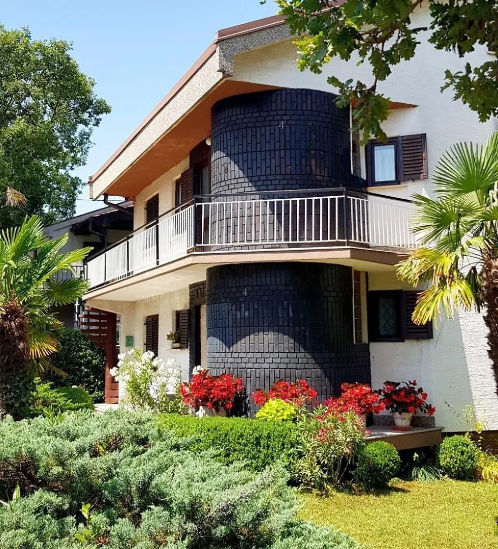 Apartments With A Parking Space Malinska location